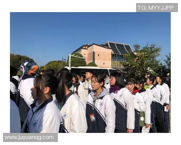 足球明星勒齐尔的传奇之路与辉煌成就全解析 足球明星勒齐尔的传奇之路与辉煌成就全解析